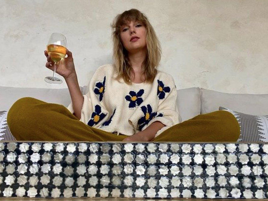 Image credit: Instagram | @taylorswift