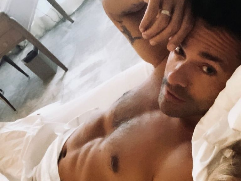 Image credit: Instagram | @kellyripa