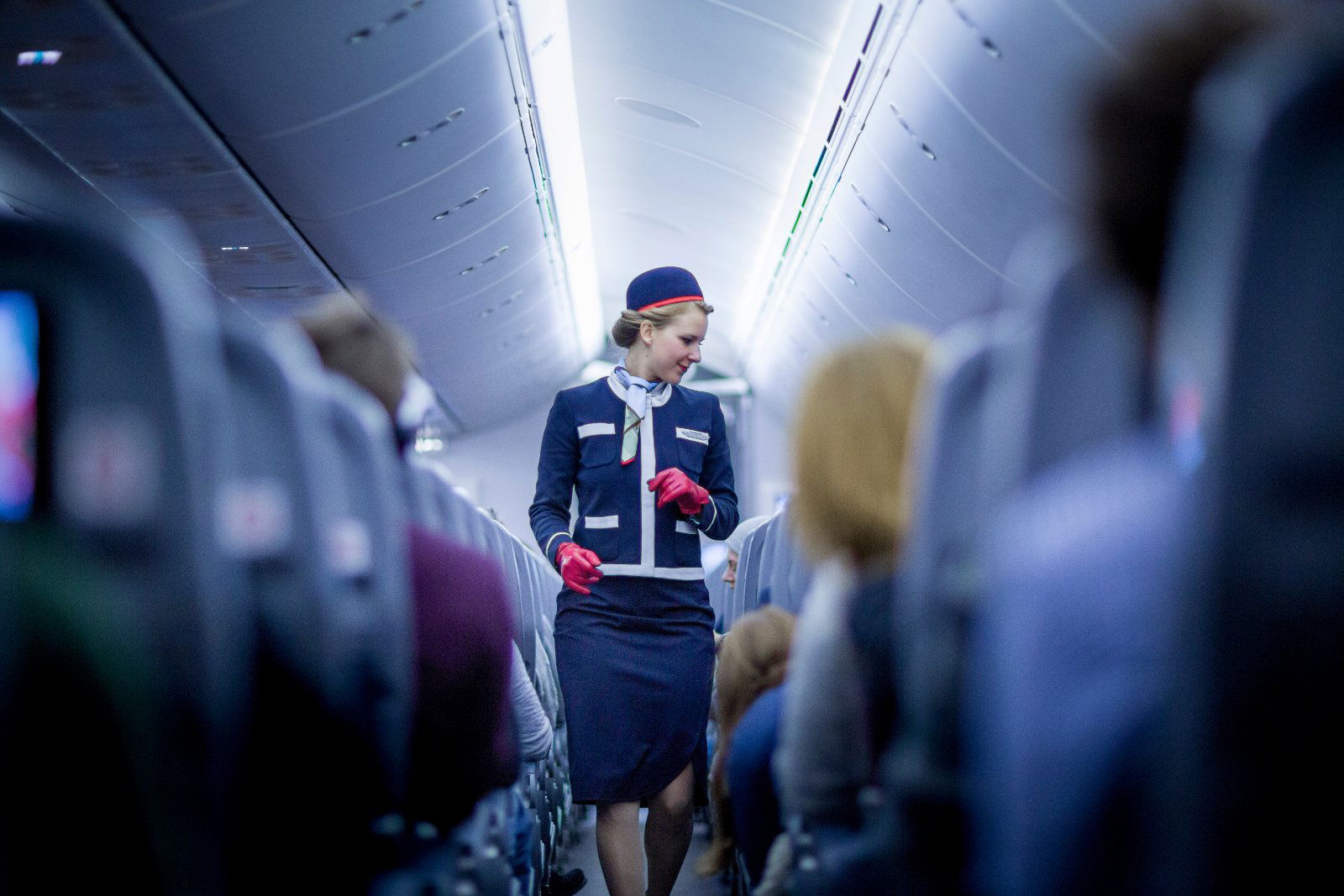 Image credit: https://commons.wikimedia.org/wiki/File:Norwegian_flight_attendant.jpg