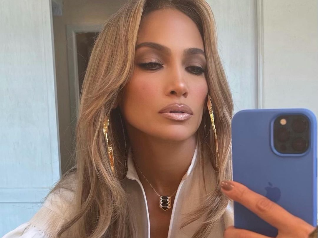 Image credit: Instagram | @jlo